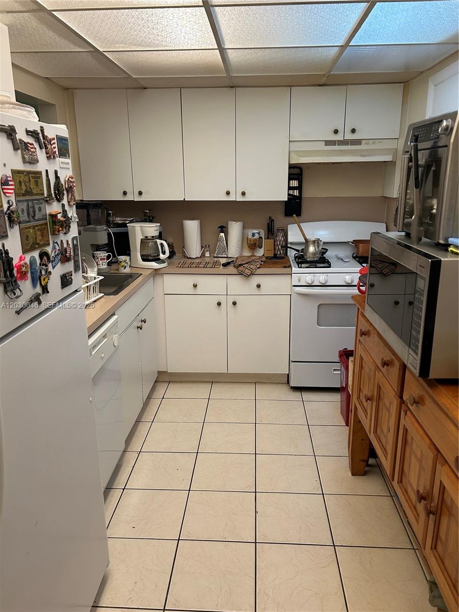18051 Nw 68th Ave K104 Property Photo 11