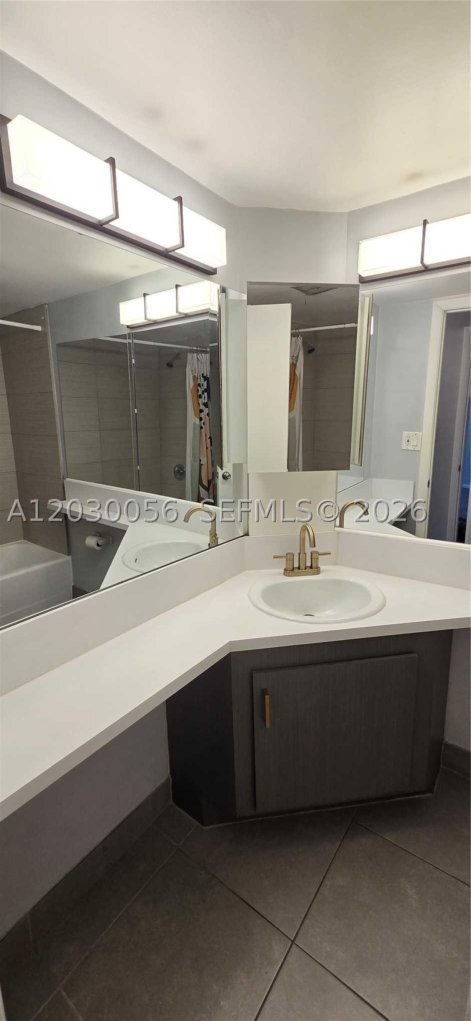 1201 Ne 191st St G306 Property Photo 13