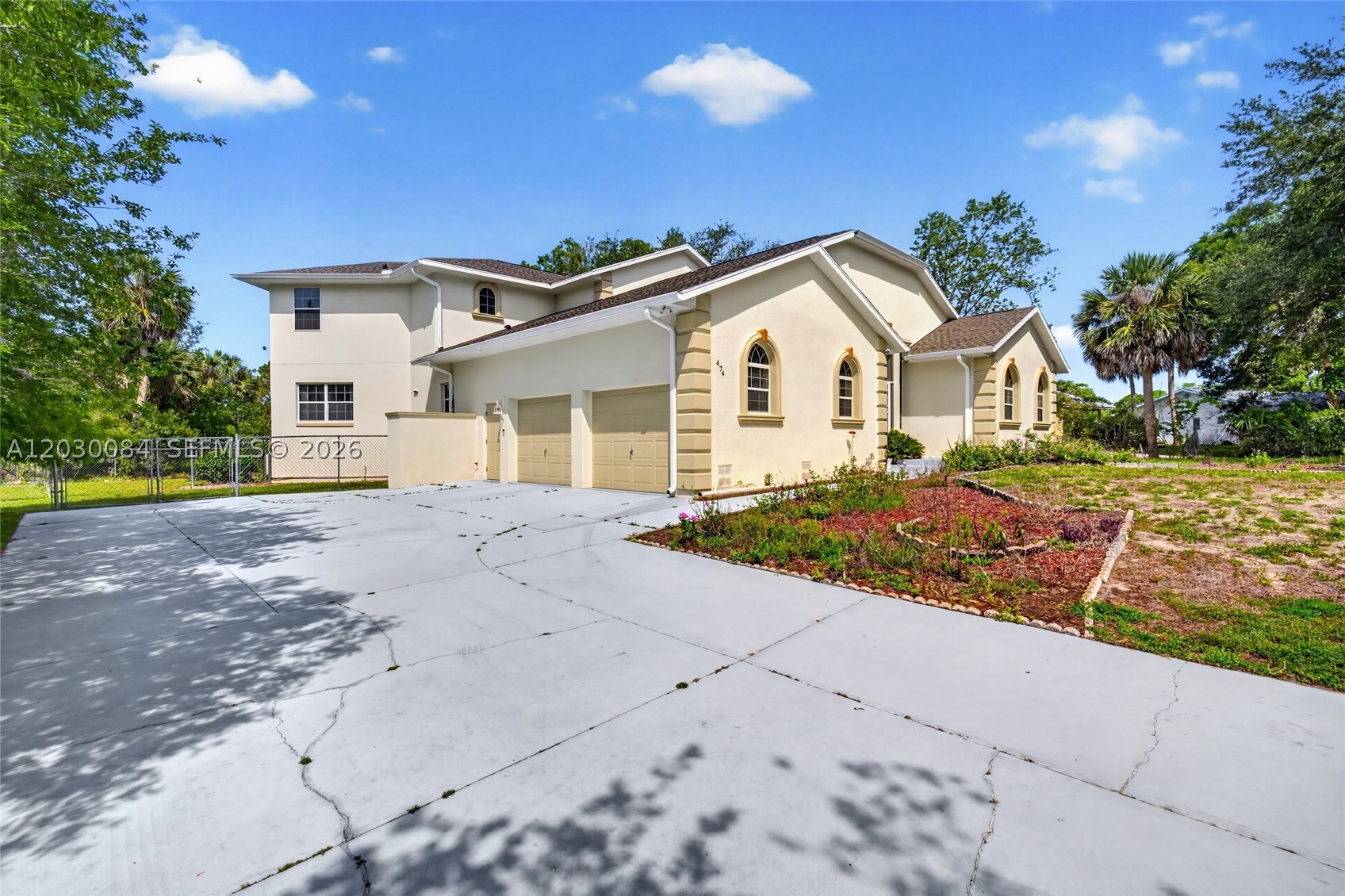 474 N Afterglow Circle Property Photo 3