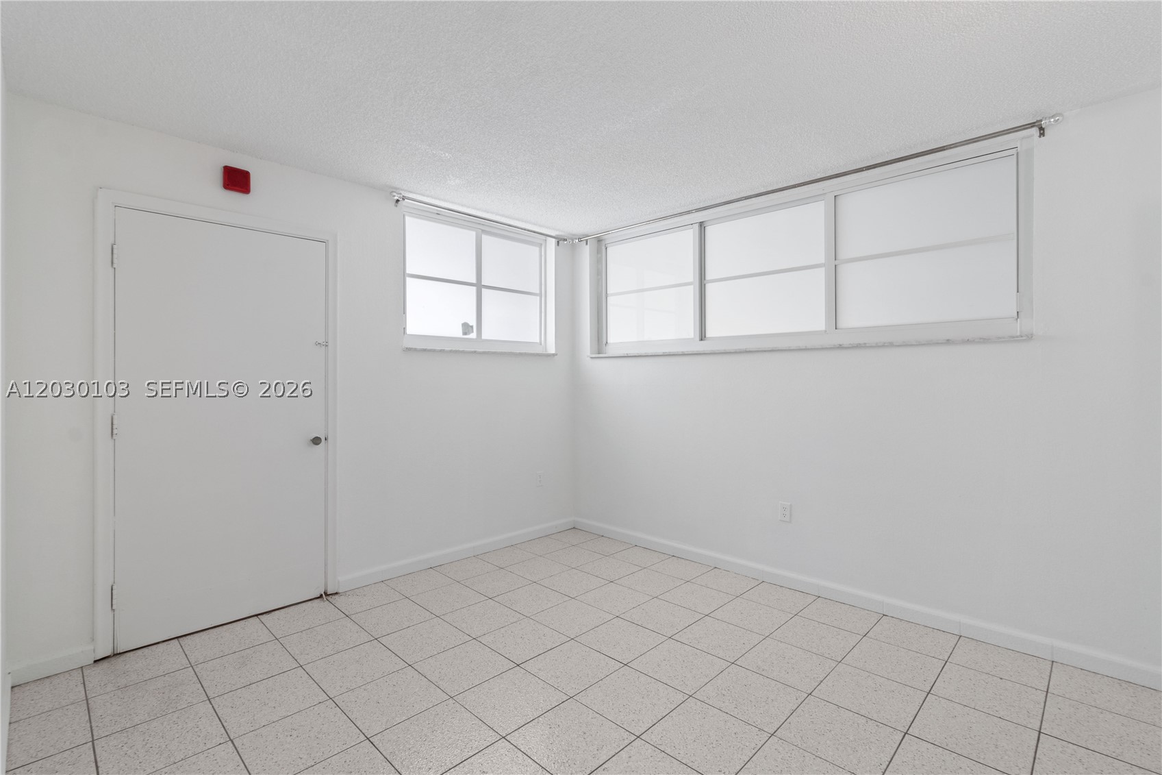 1750 James Ave 9c Property Photo 14