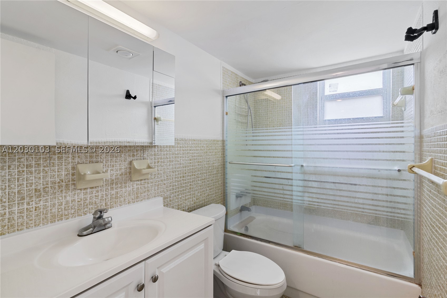1750 James Ave 9c Property Photo 16