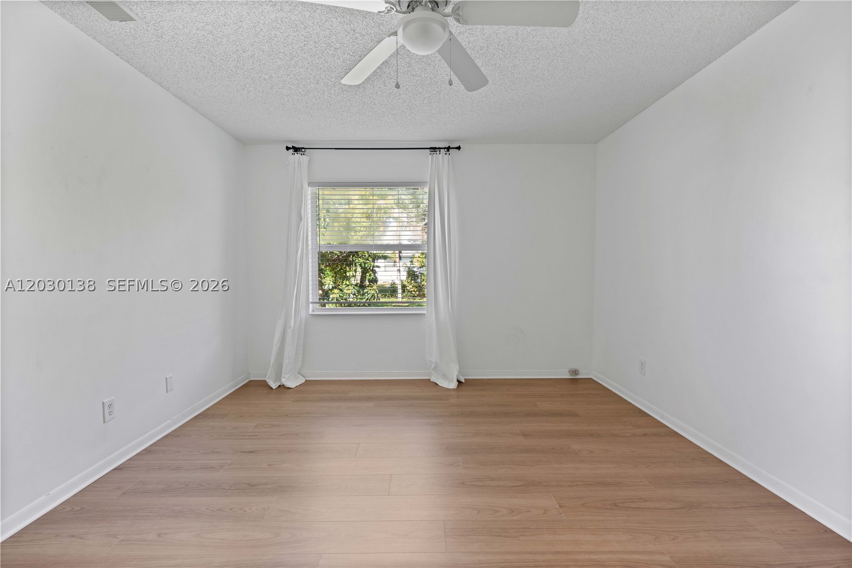 132 Wandering Trl Property Photo 26