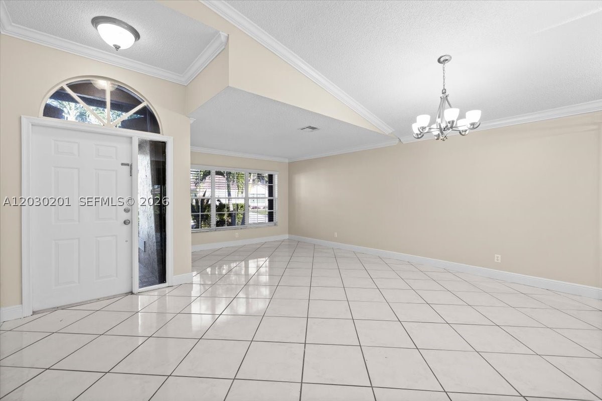 2010 Nw 182nd Ter Property Photo 16