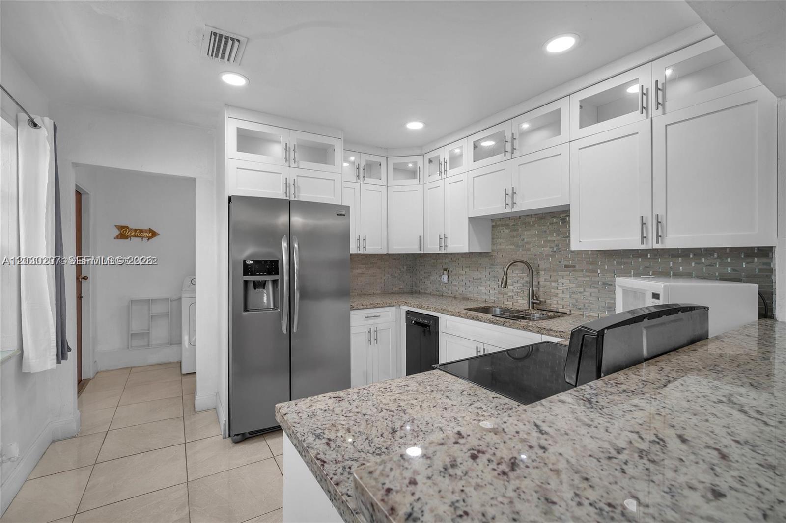 1635 Hollywood Blvd A Property Photo 7