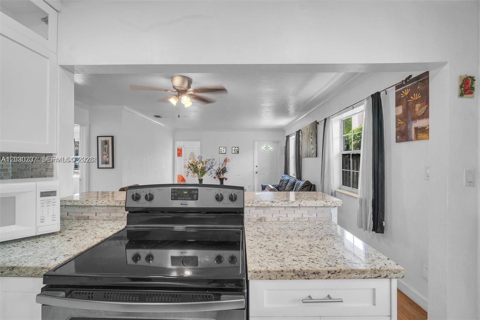1635 Hollywood Blvd A Property Photo 10