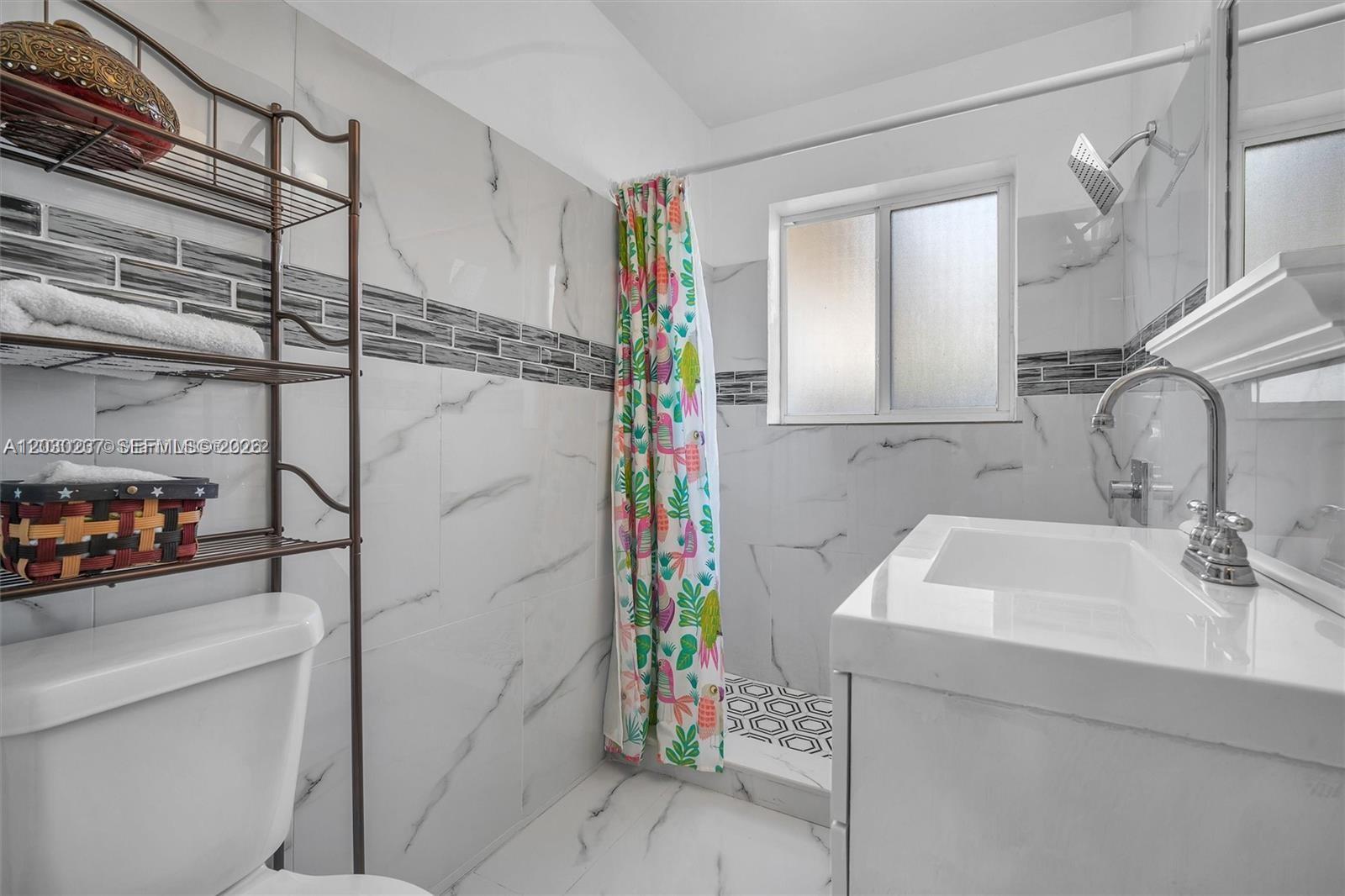 1635 Hollywood Blvd A Property Photo 14