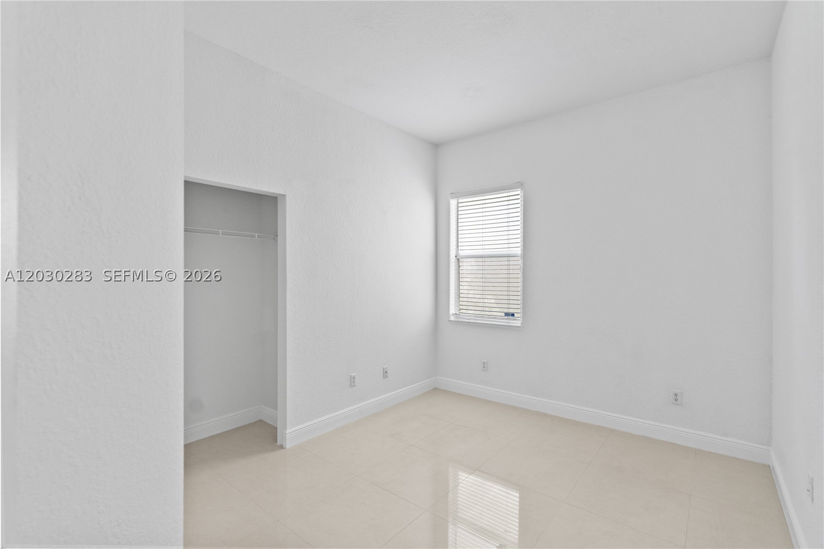 1785 Ne 37th Pl Property Photo 23