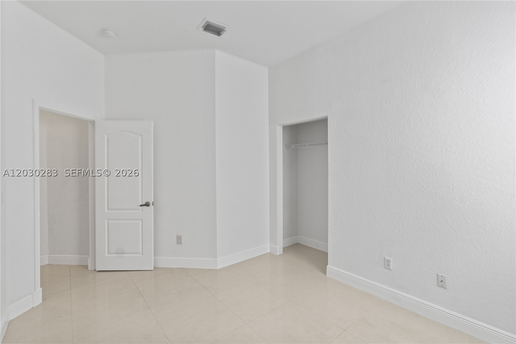 1785 Ne 37th Pl Property Photo 24