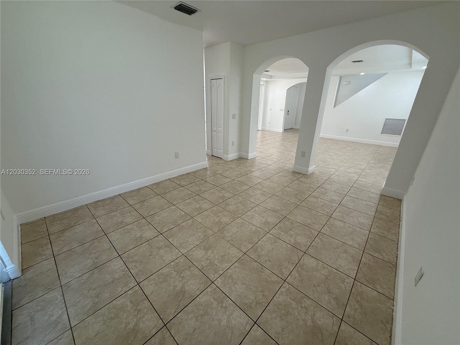 2250 Se 19th Ave Property Photo 11