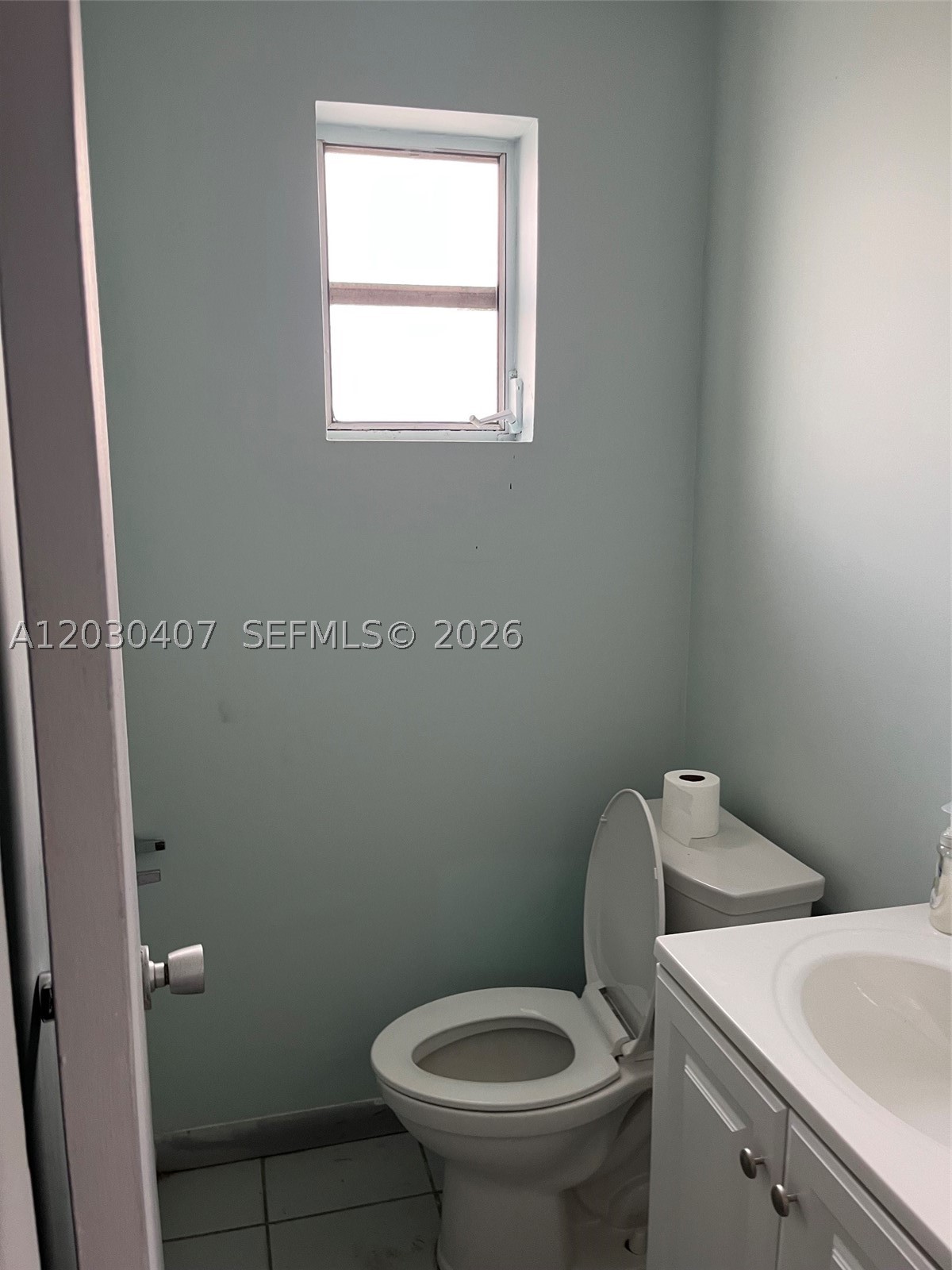 2930 Nw 17th Ter Property Photo 7