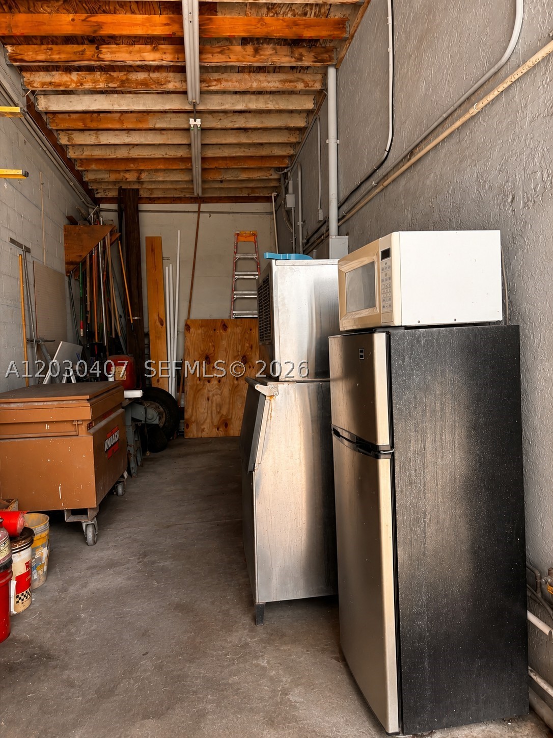 2930 Nw 17th Ter Property Photo 36