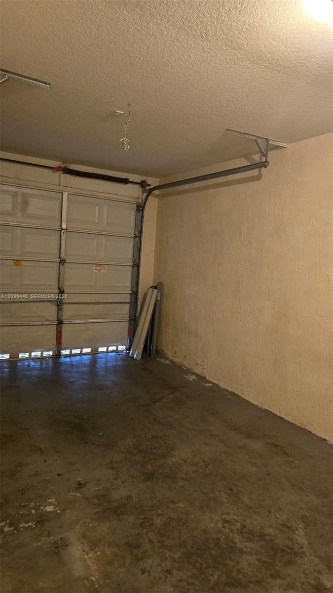 671 Sw 10th St Property Photo 18