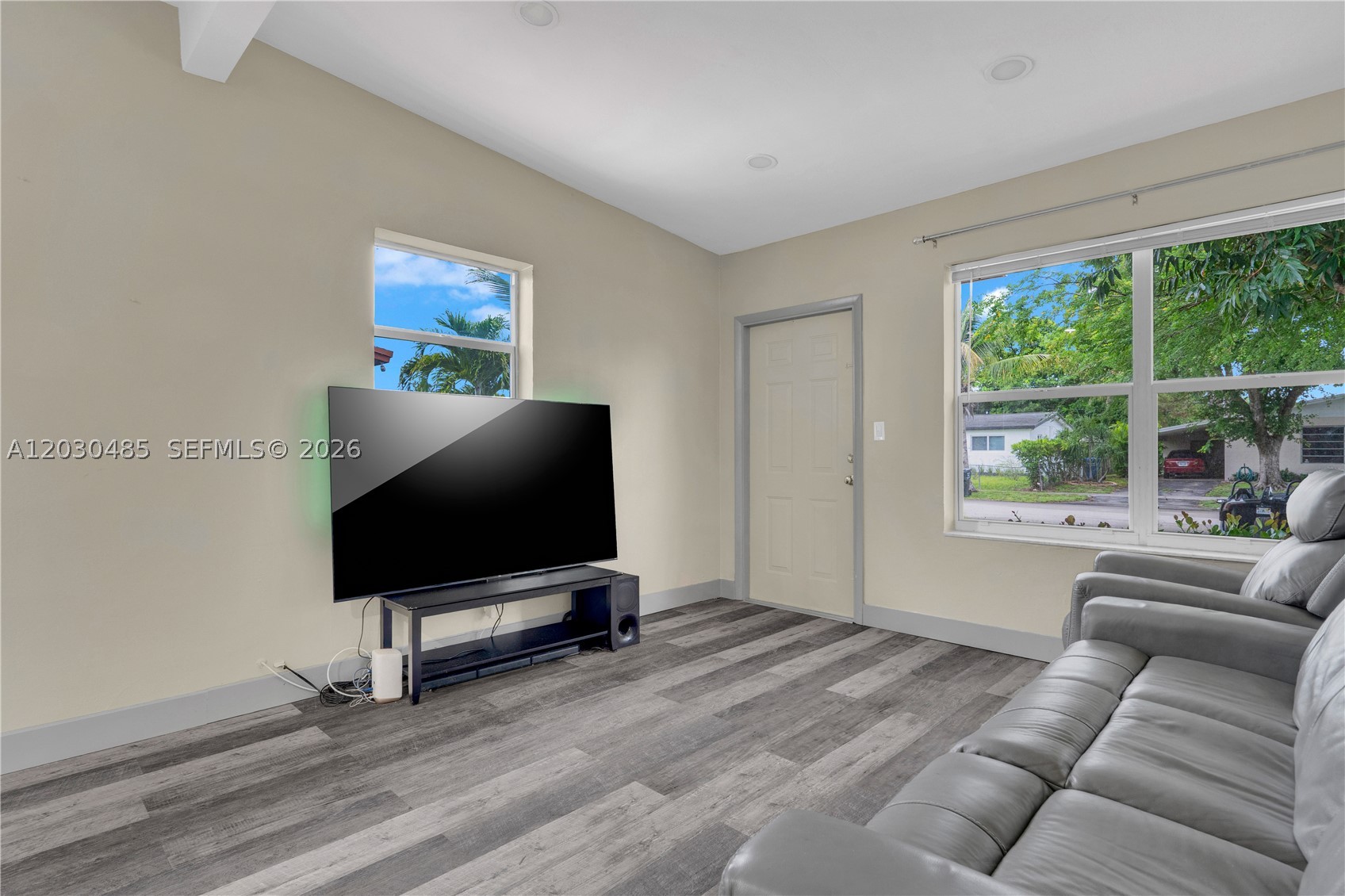 7220 Arthur St Property Photo 16