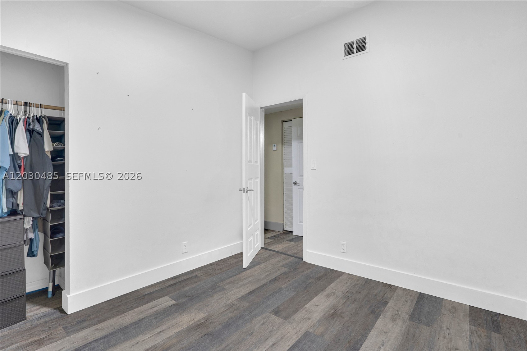 7220 Arthur St Property Photo 17