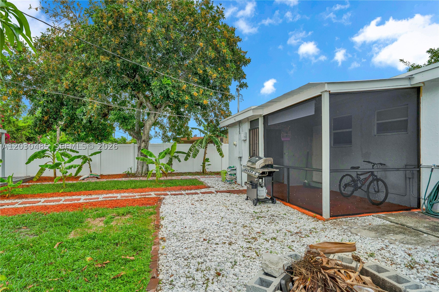 7220 Arthur St Property Photo 29