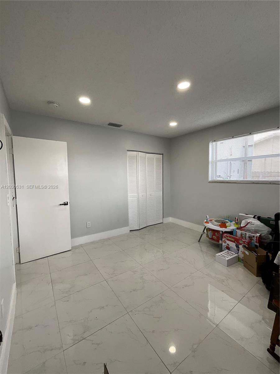 1905 Sw 100th Ave Property Photo 12