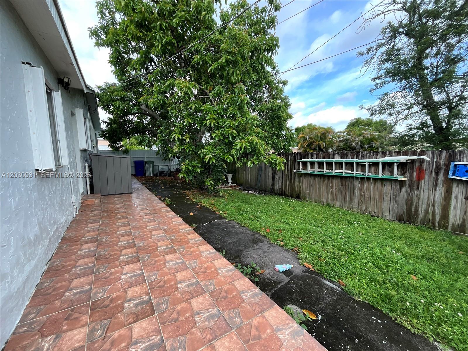 1905 Sw 100th Ave Property Photo 18