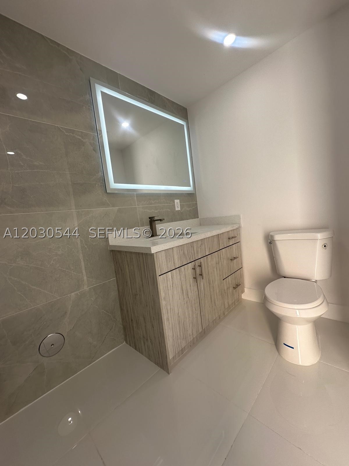 2041 Nw 190th Ter Property Photo 11
