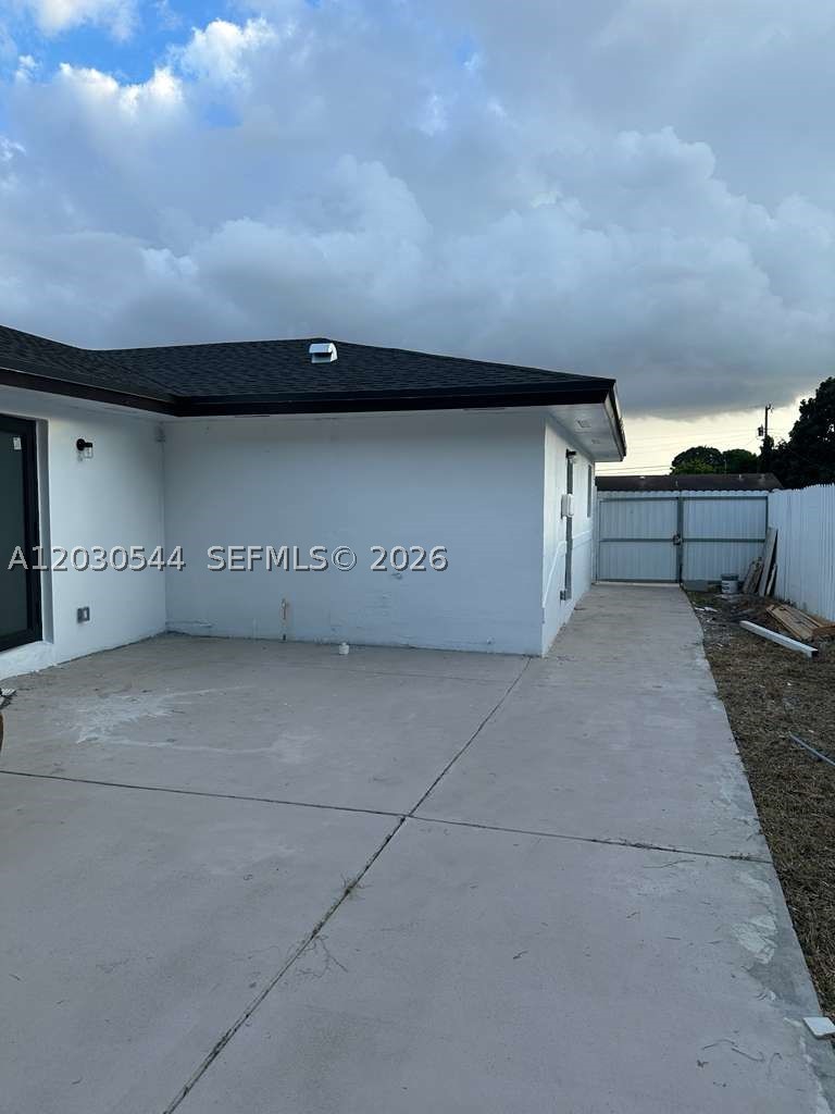 2041 Nw 190th Ter Property Photo 17