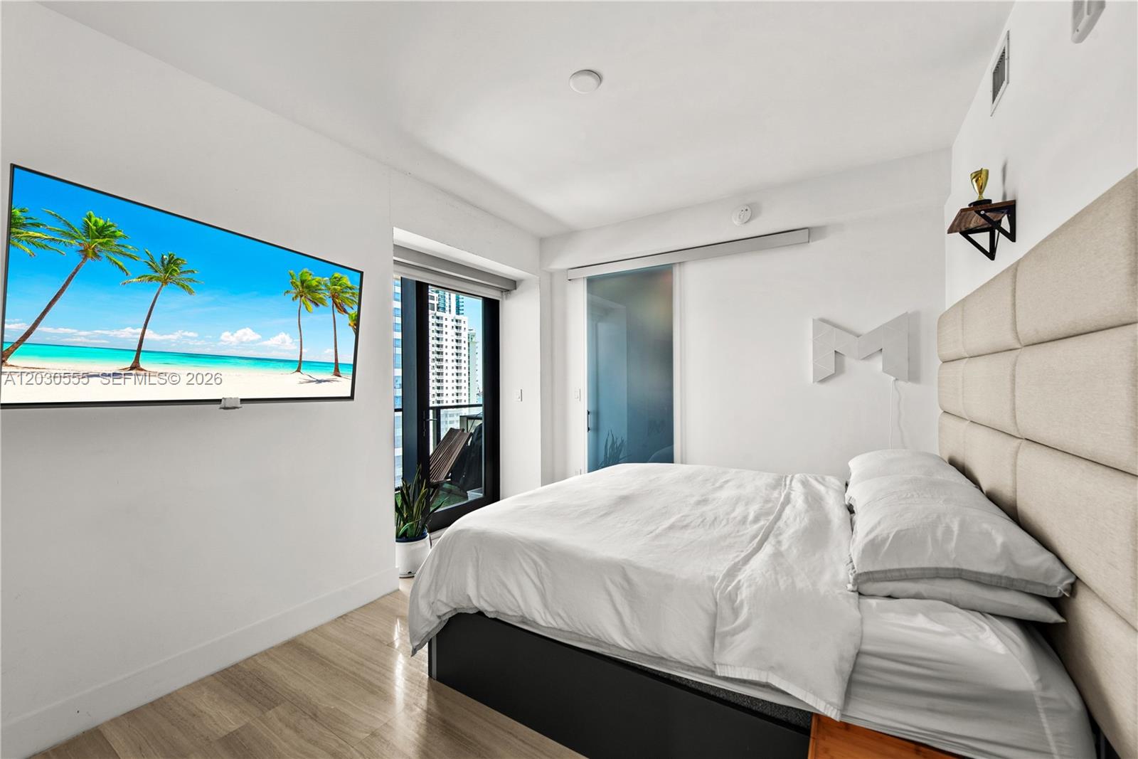 1451 Brickell Ave 1706 Property Photo 16