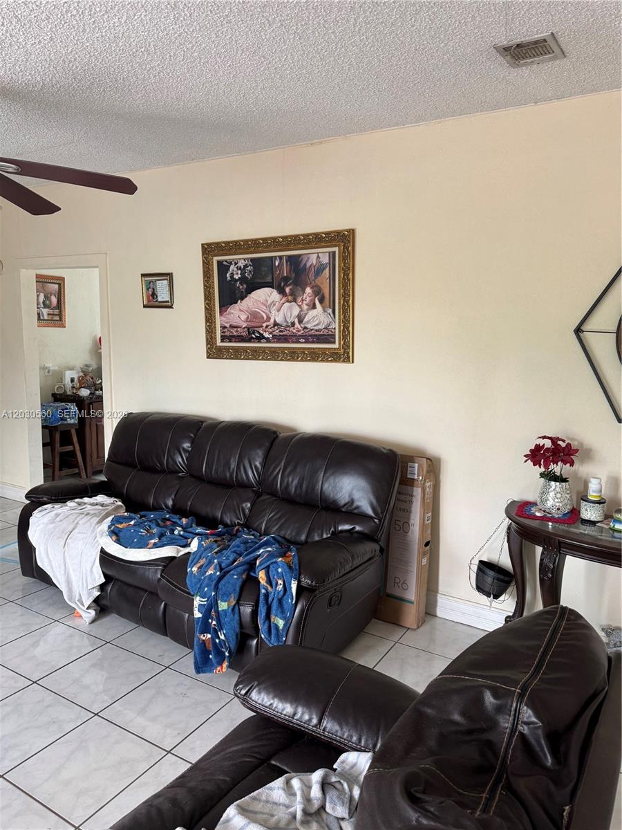 5612 Nw 5612 Nw 206th Ln Property Photo 2