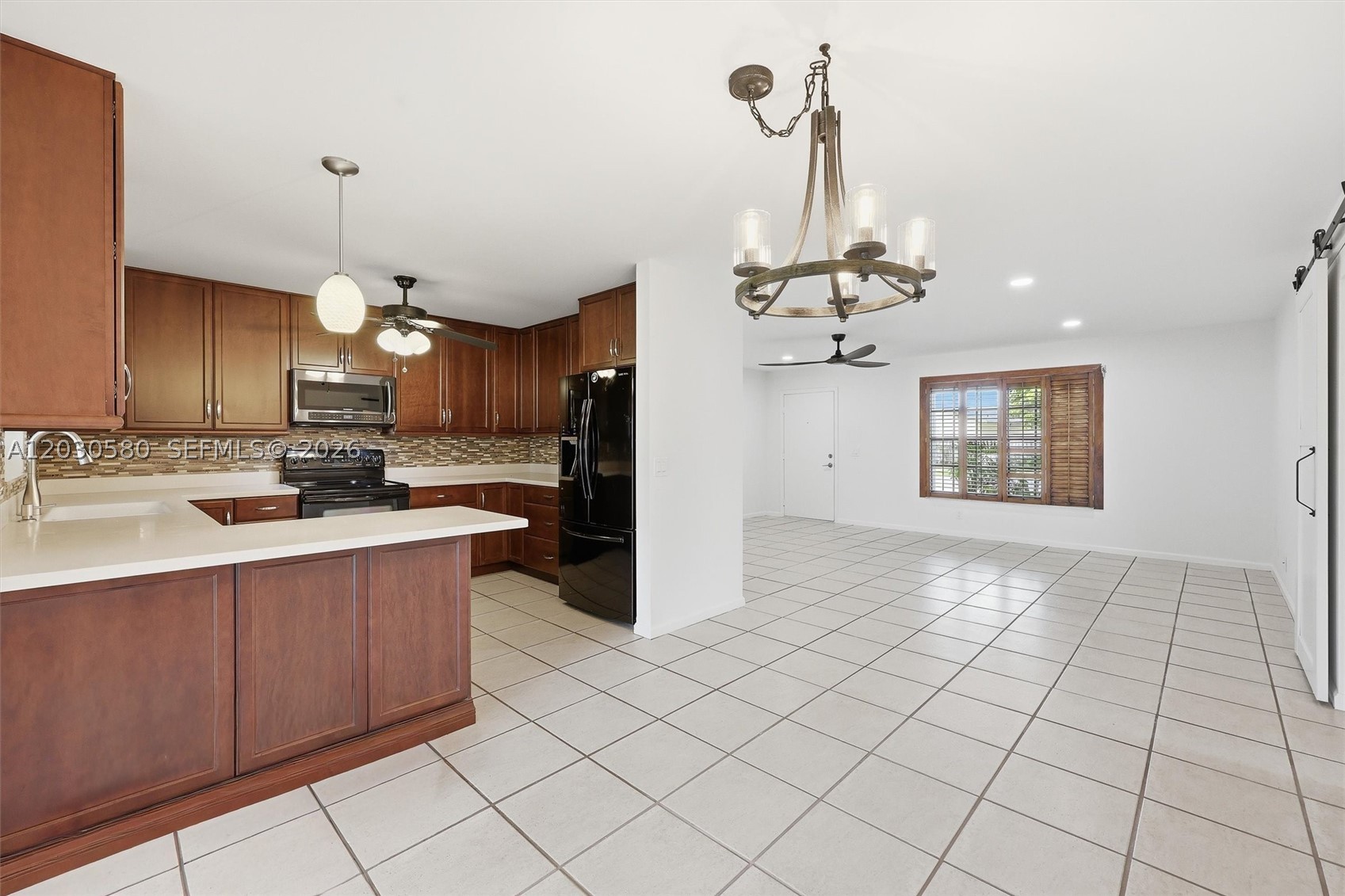 107 Starling Ave Property Photo 8