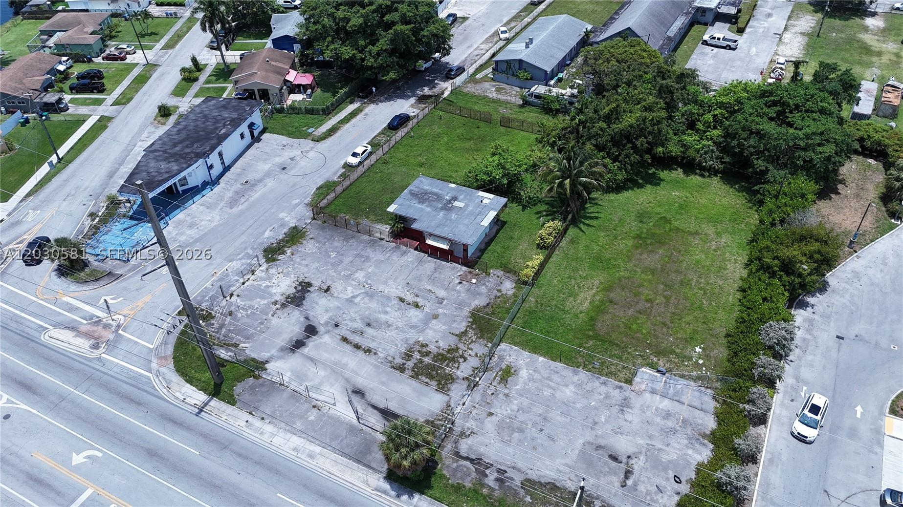 1550 Nw 95th St Property Photo 5