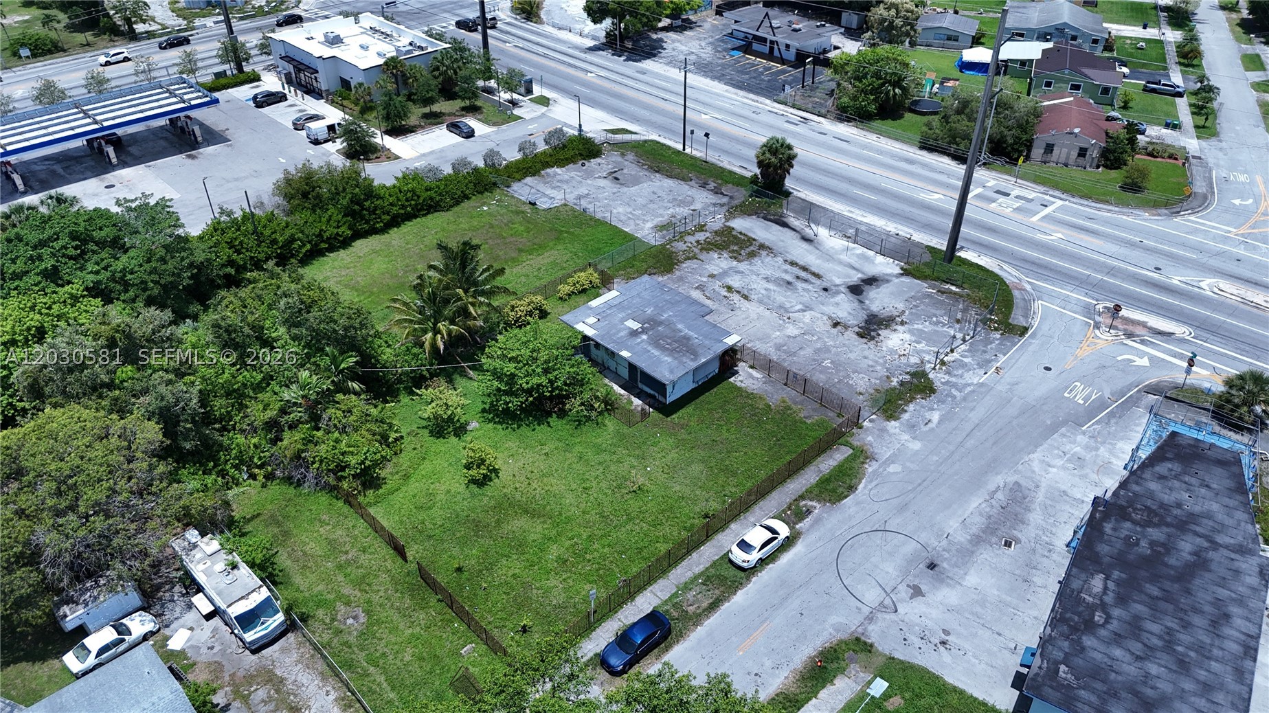 1550 Nw 95th St Property Photo 8