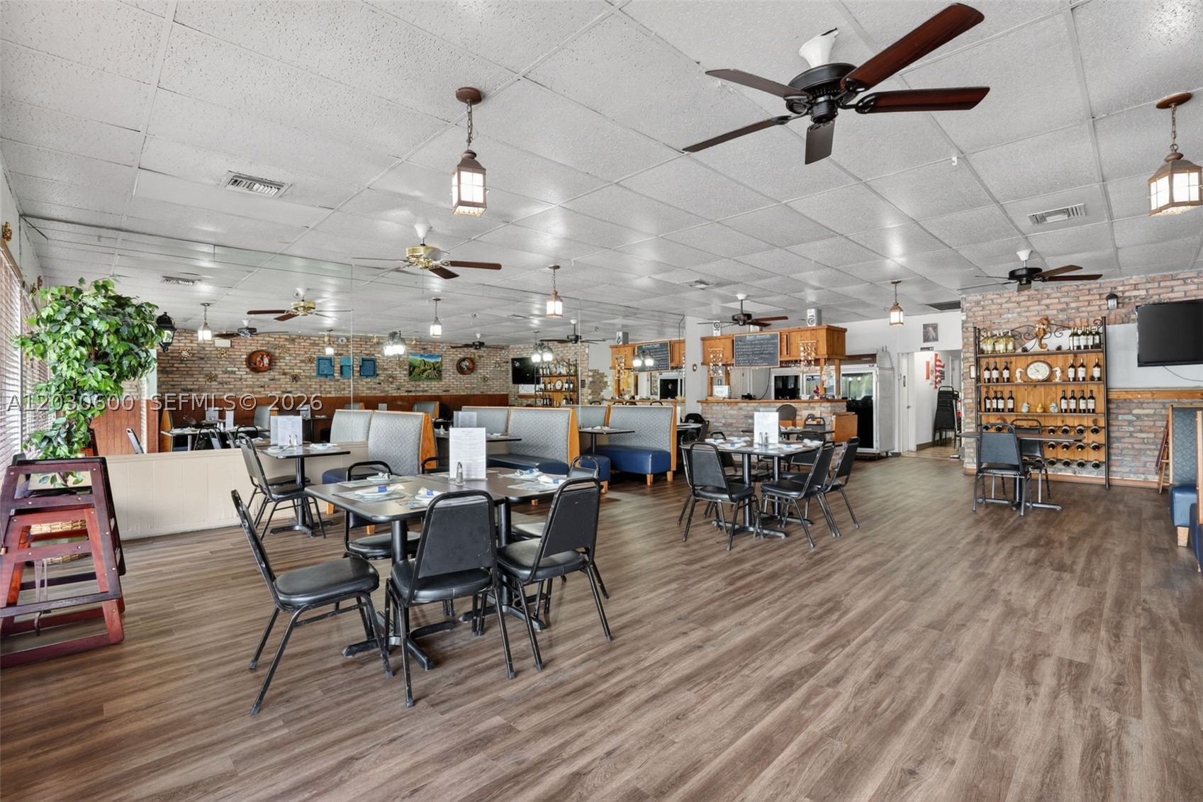 Turnkey Pompano Beach Restaurant Property Photo 1
