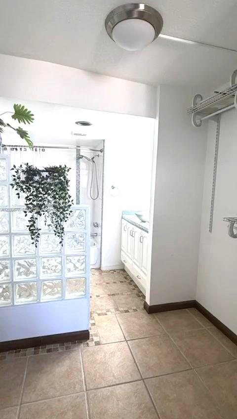 3545 Ne 166th St 908 Property Photo 12