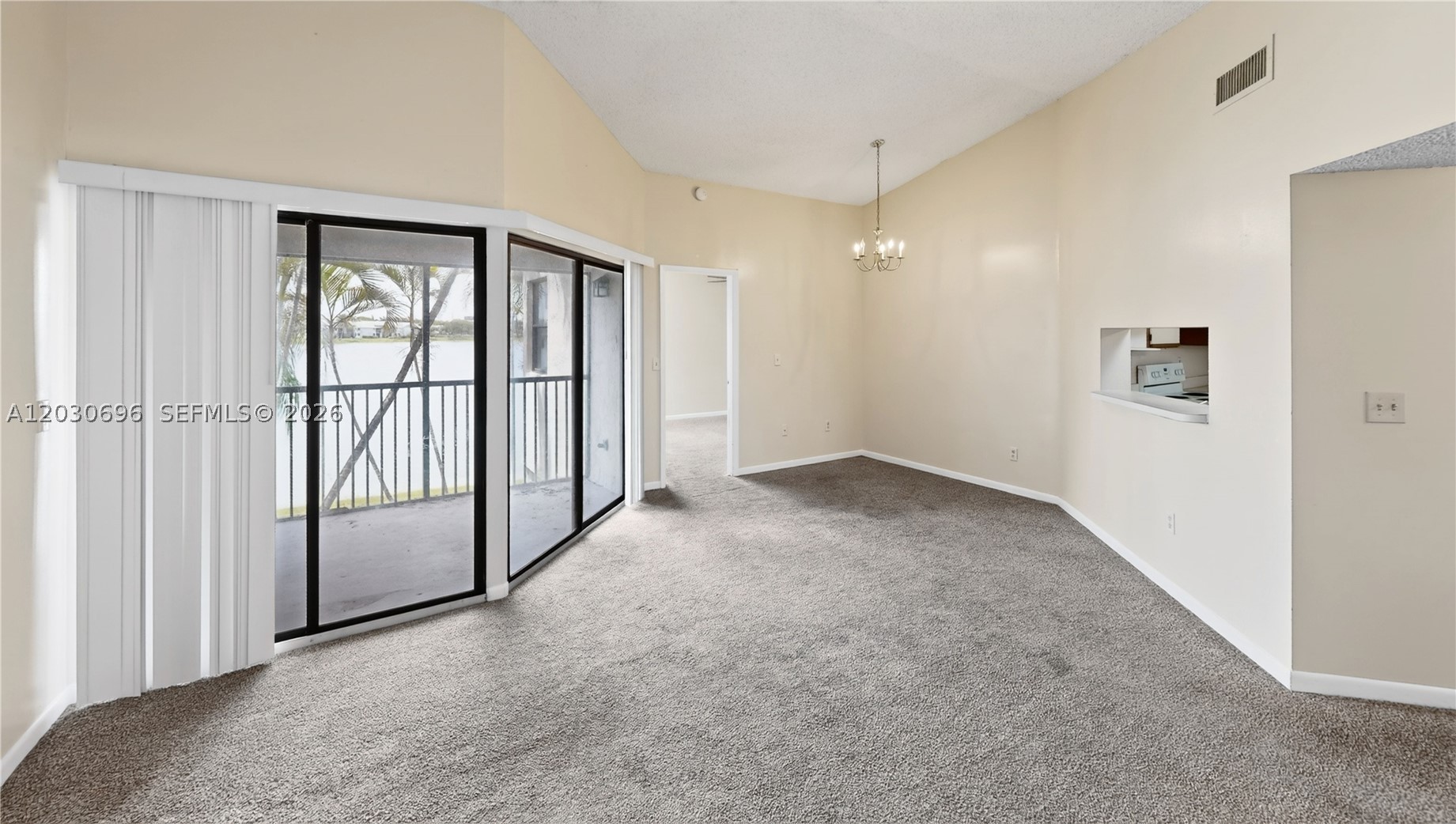 889 Hamilton Dr 889e Property Photo 6