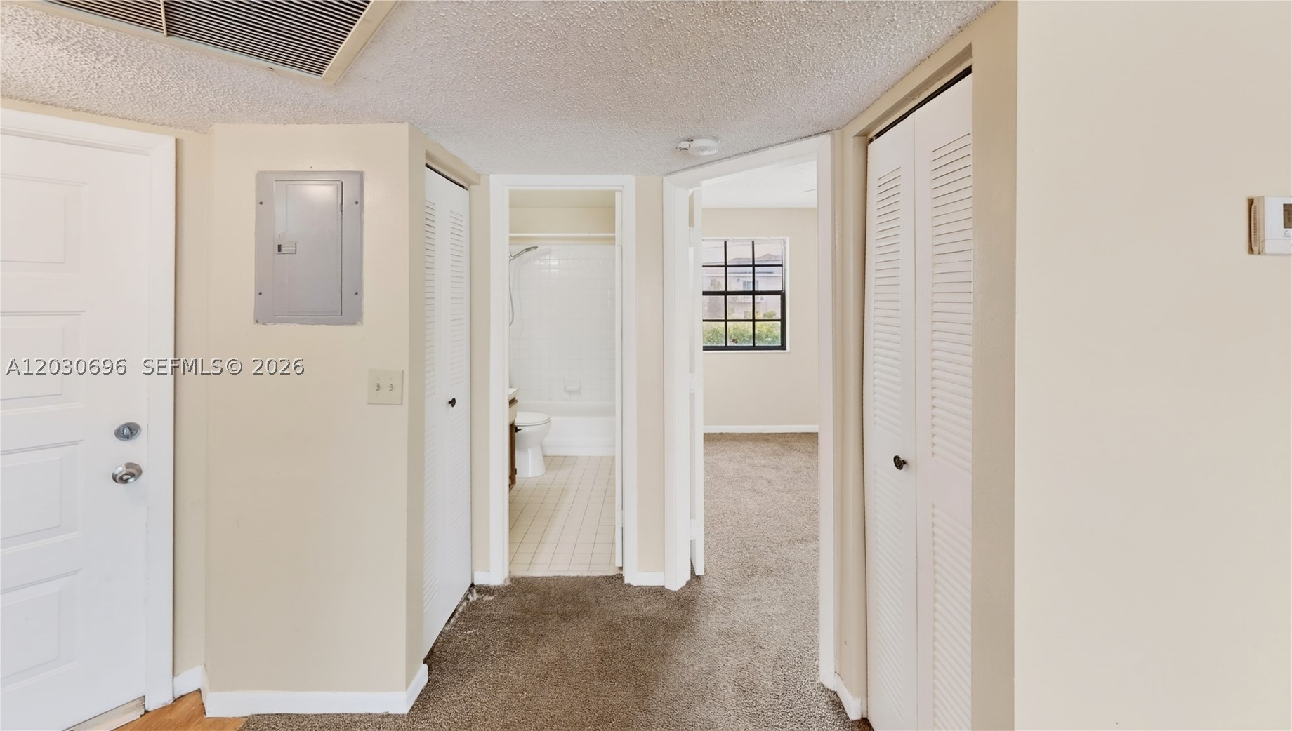 889 Hamilton Dr 889e Property Photo 28