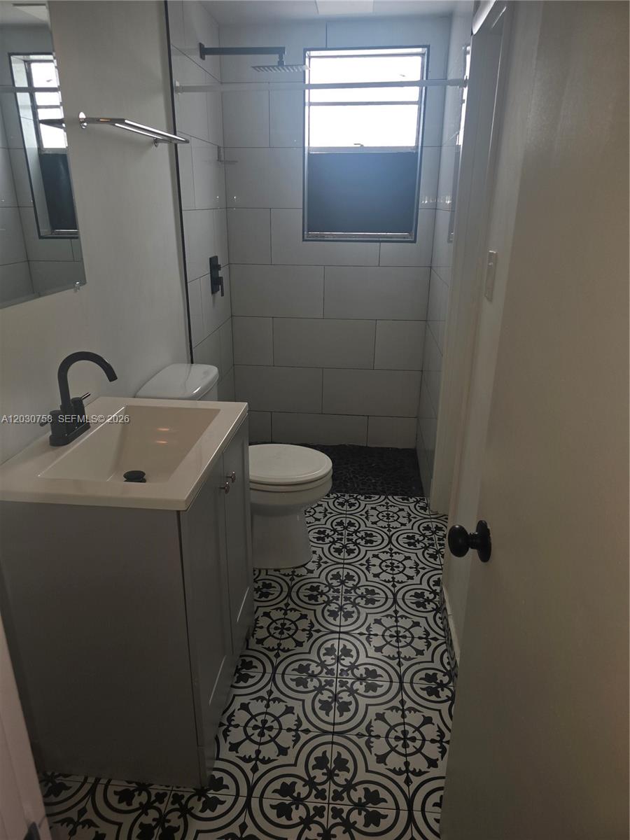 66 W 13th St 3 Property Photo 10
