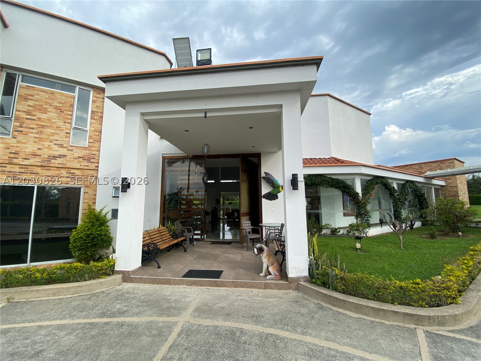 Sector Pavas Malabar Conjunto Chambery Casa 11 Property Photo 1
