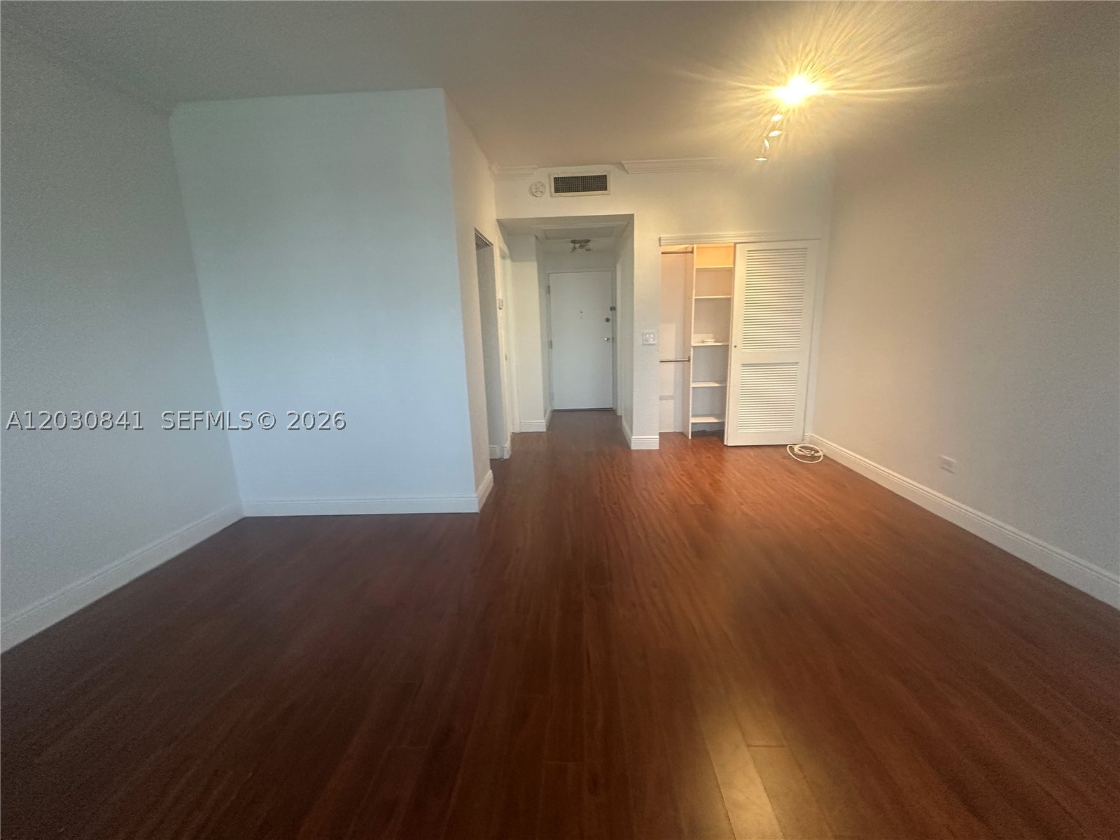 700 Biltmore Way 408 Property Photo 2