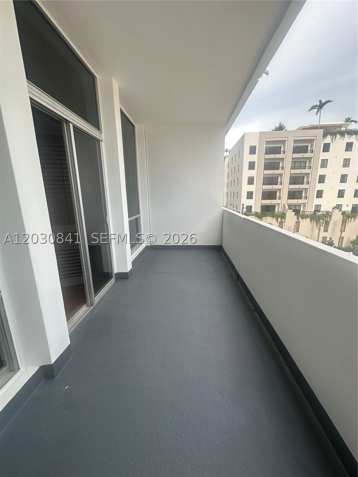 700 Biltmore Way 408 Property Photo 6