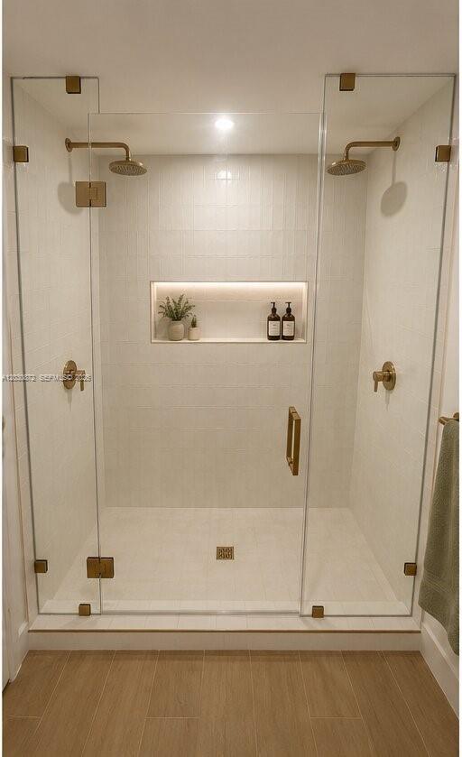 90 Ne 32nd St 615 Property Photo 5
