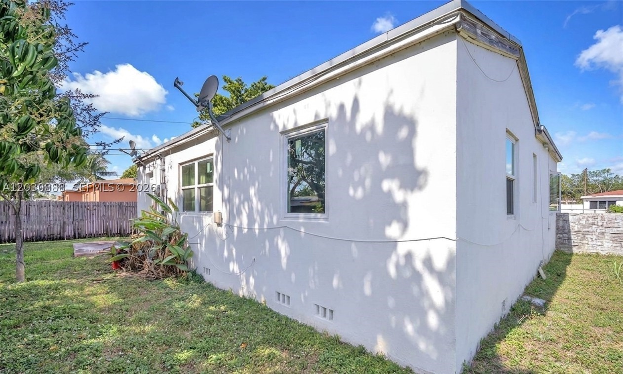 1236 Jann Ave Property Photo 4
