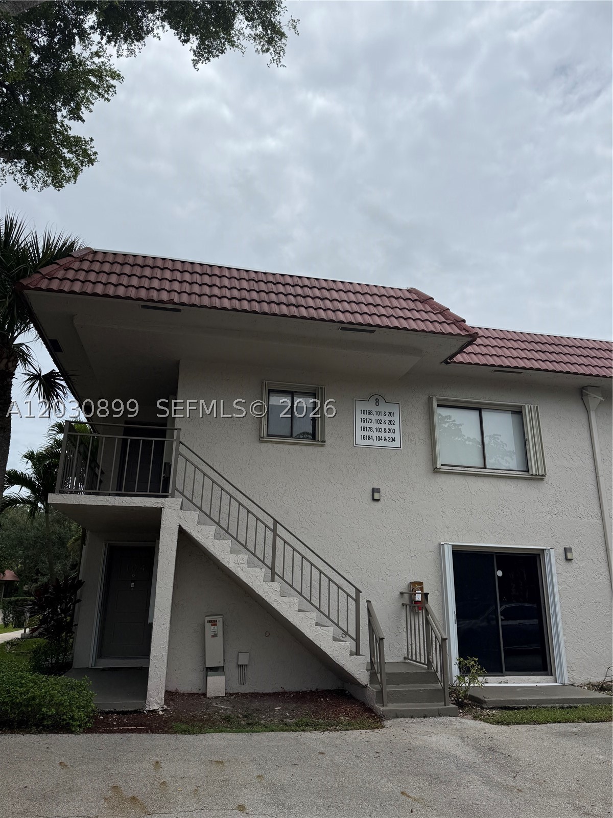 16184 Laurel Dr 204 Property Photo 1