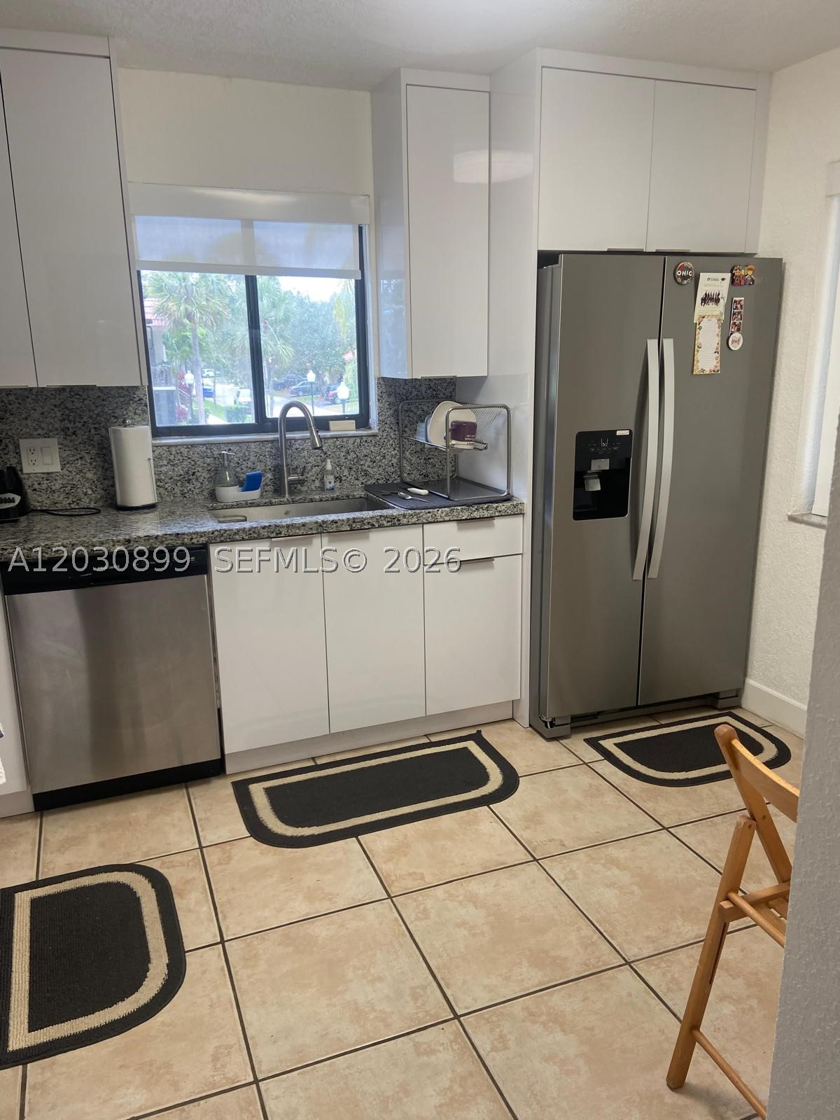 16184 Laurel Dr 204 Property Photo 9