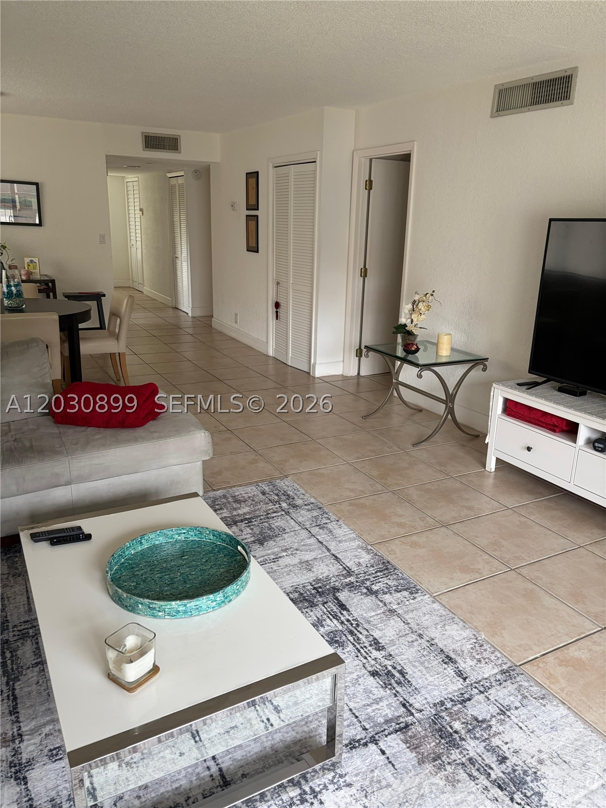 16184 Laurel Dr 204 Property Photo 14