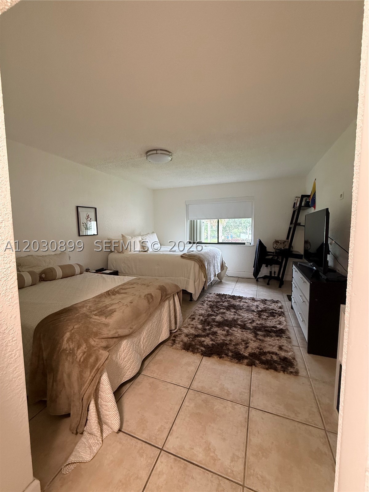 16184 Laurel Dr 204 Property Photo 25