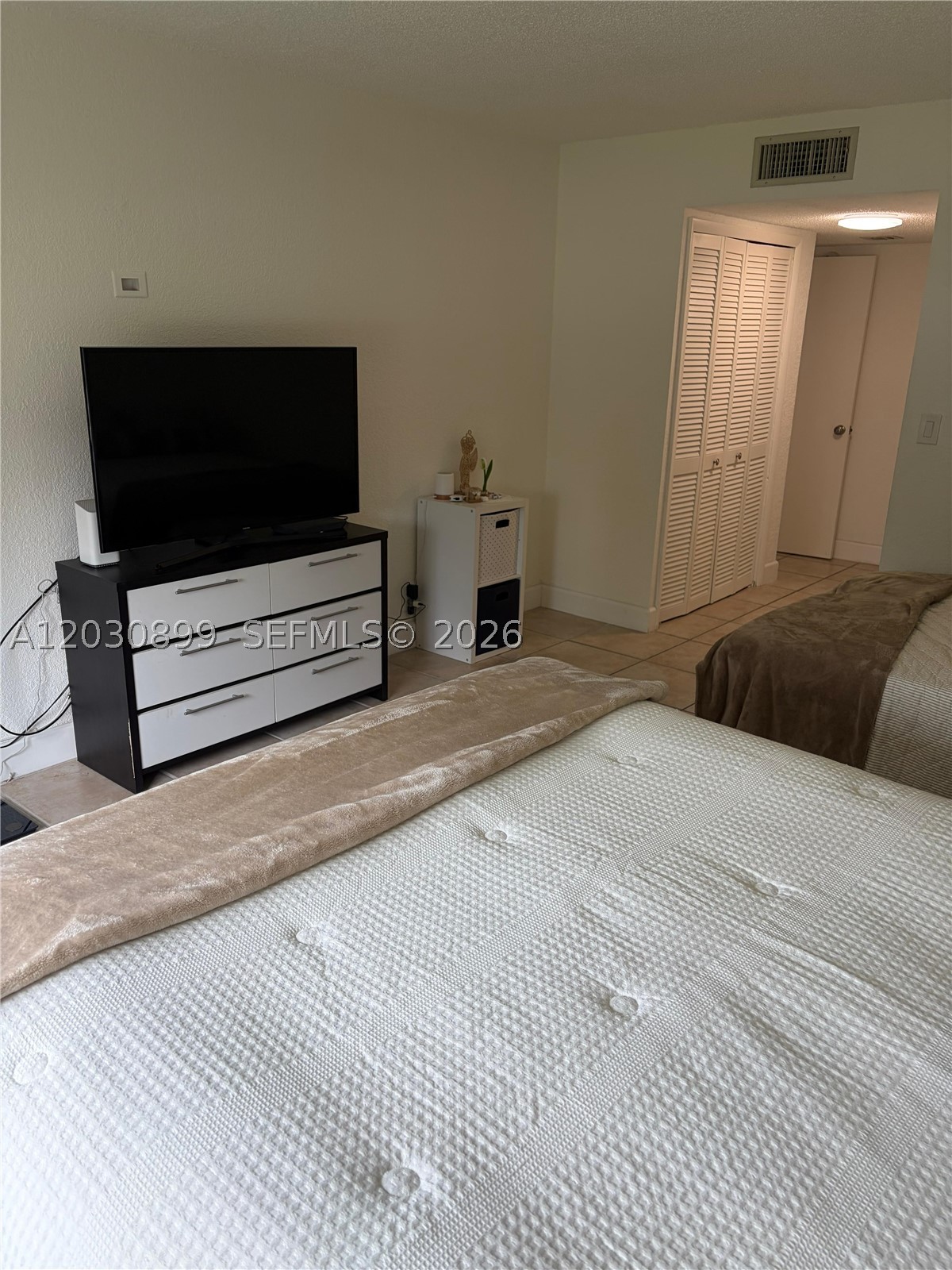 16184 Laurel Dr 204 Property Photo 27