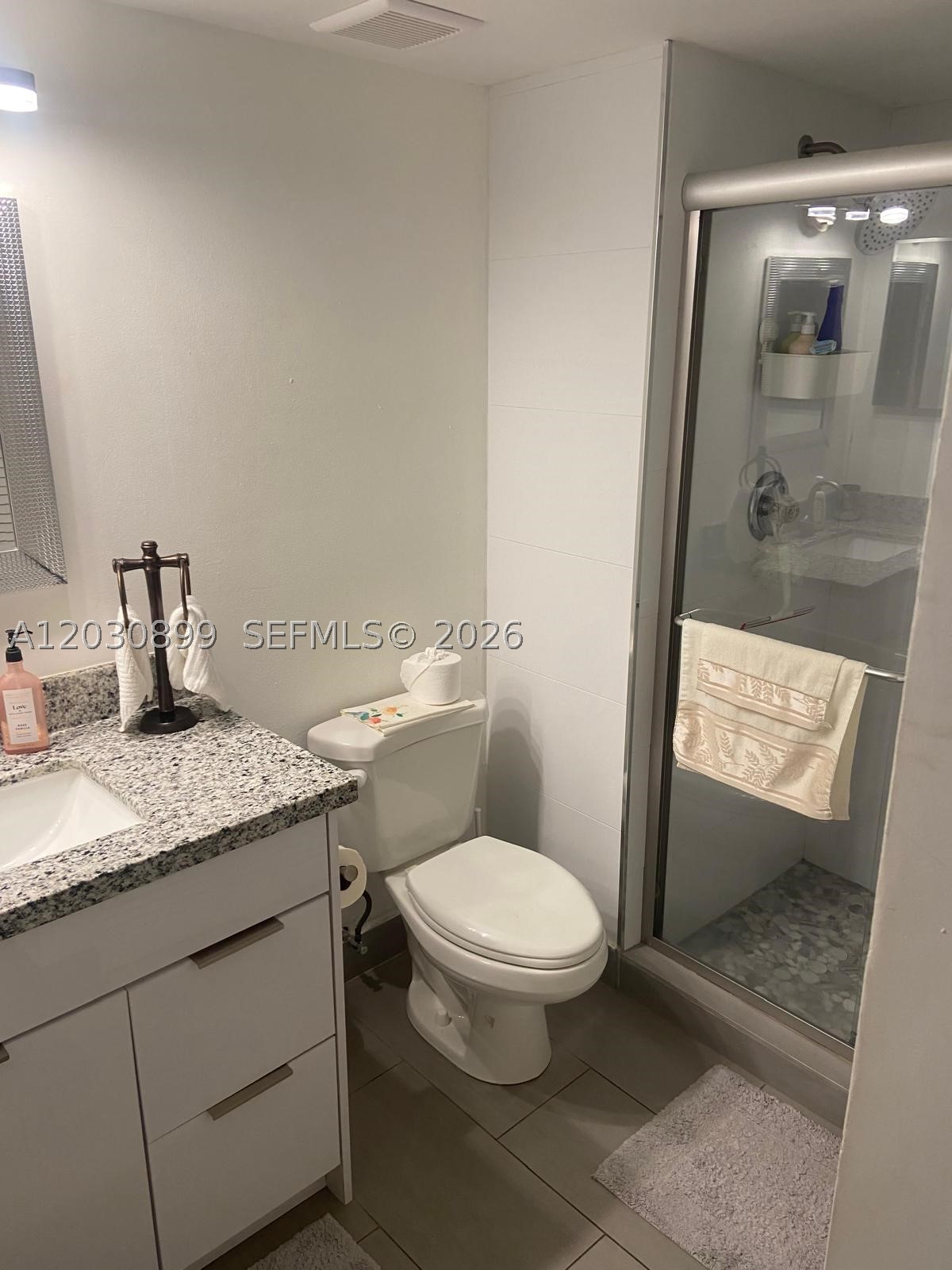 16184 Laurel Dr 204 Property Photo 41