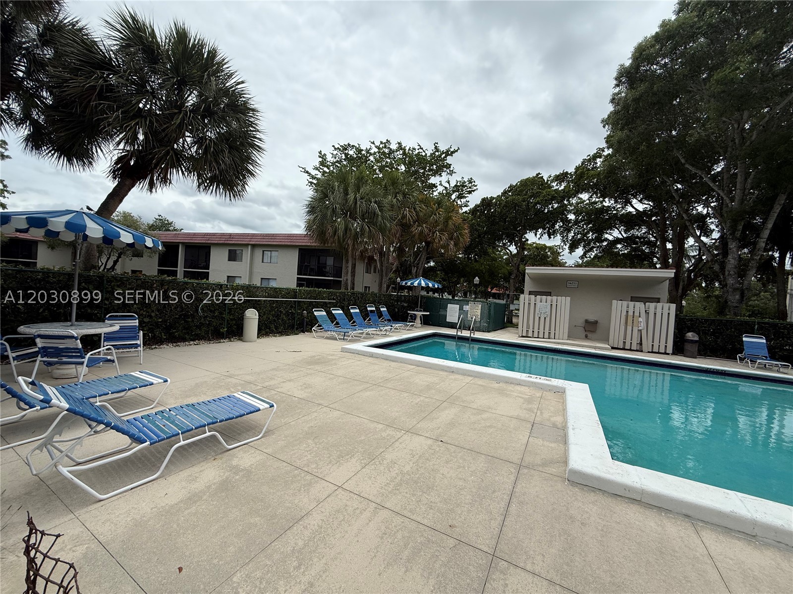 16184 Laurel Dr 204 Property Photo 46