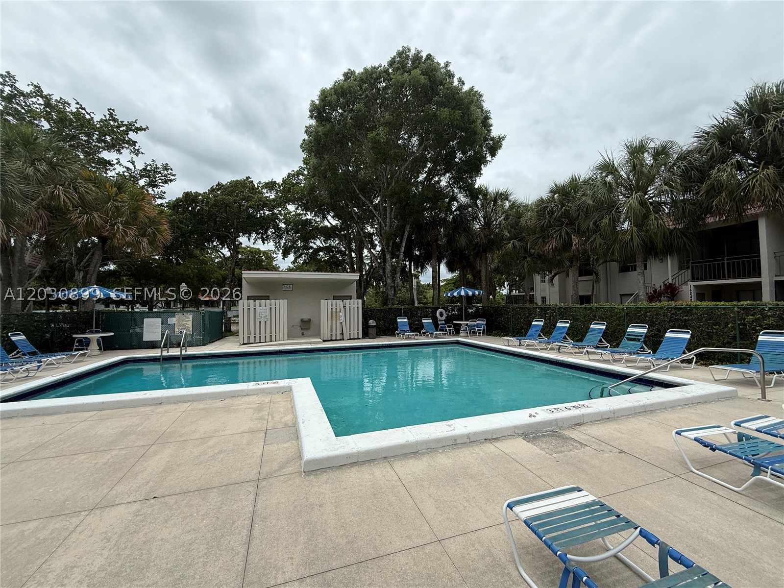 16184 Laurel Dr 204 Property Photo 48