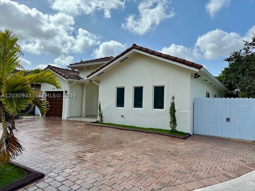 15490 Sw 10th St Property Photo 3