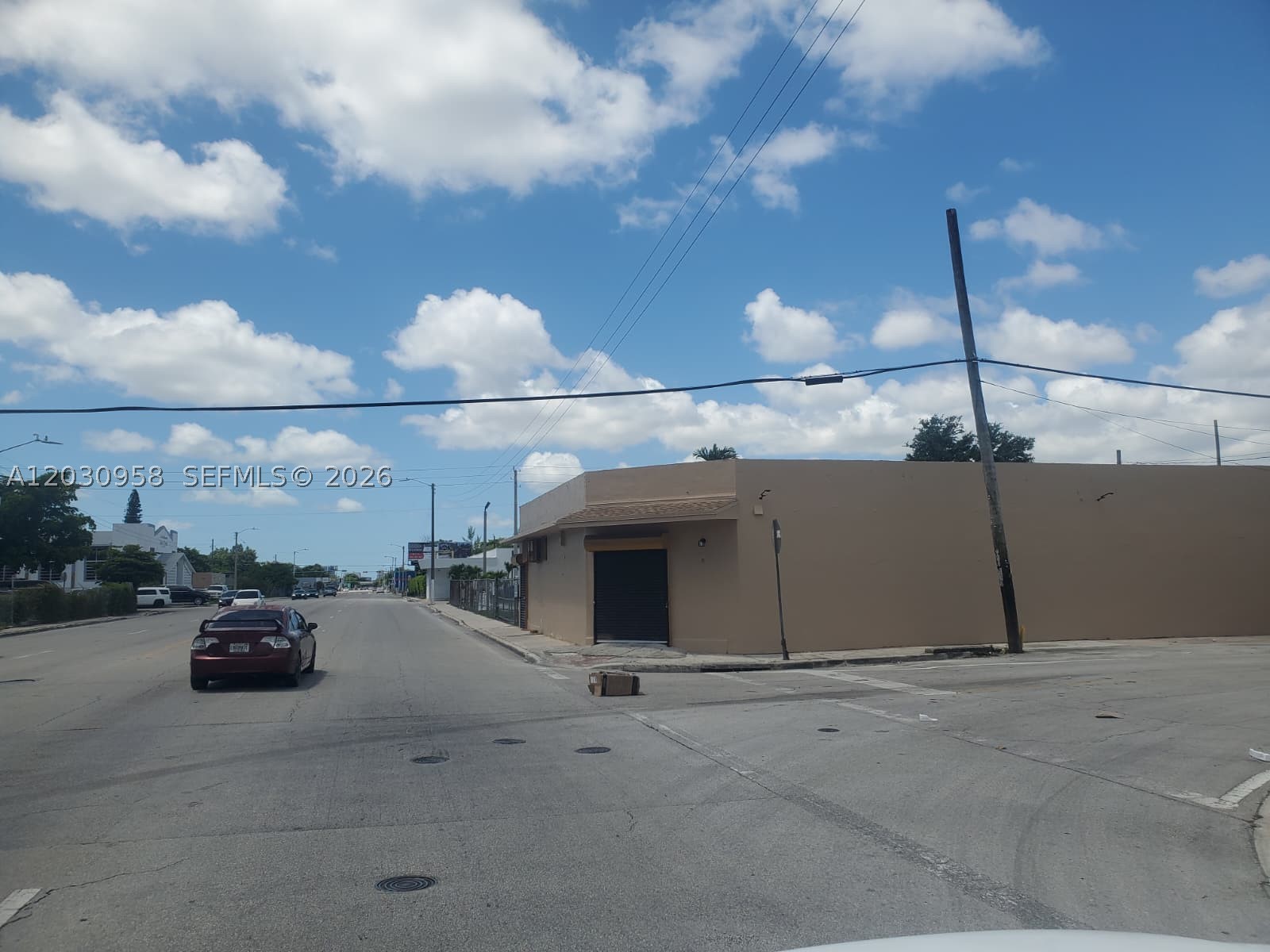 5180 Nw 17th Ave Property Photo 9