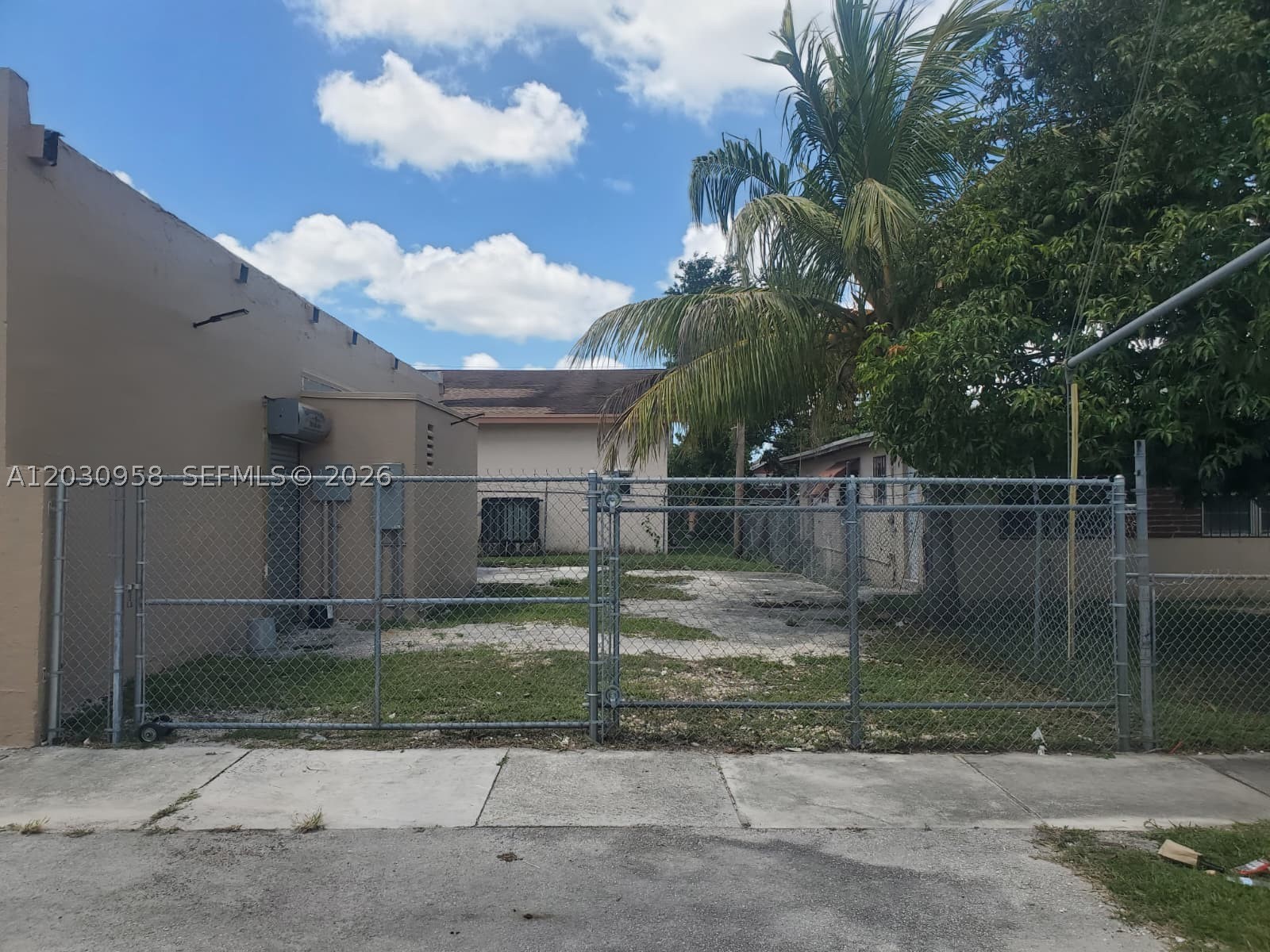 5180 Nw 17th Ave Property Photo 15