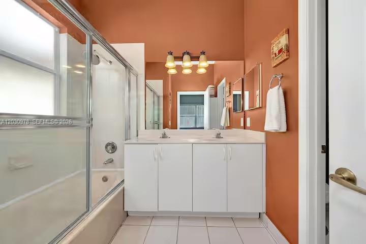 2327 Ne 37th Ter Property Photo 23